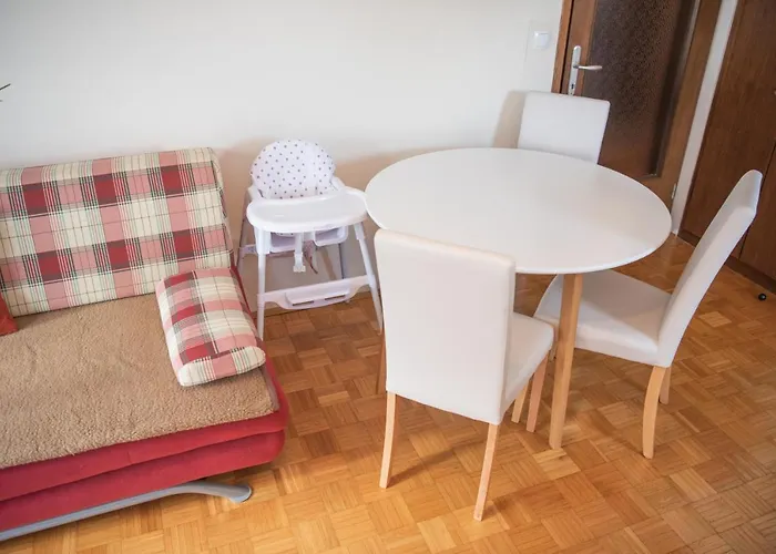 Karlie * Rogaška Slatina